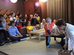 �������