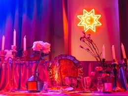 ��������