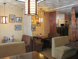 ����� ����