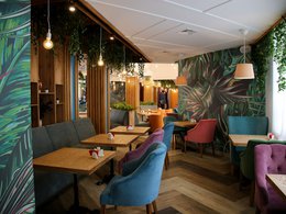 ����� ����