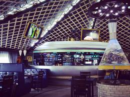 ����� ����