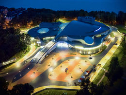 ������-����