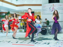 �������