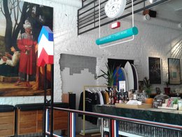 Surf Coffee x�Kremlin