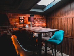 �������