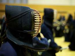 �������