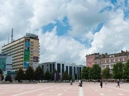 �������