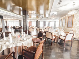 Fame Restaurant &�Club