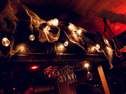 �������