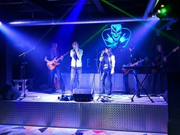 ����������