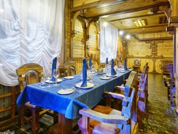 �������-���