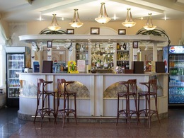 �������