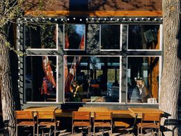 ����-����