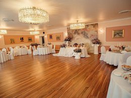 ����� ����