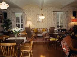 �������