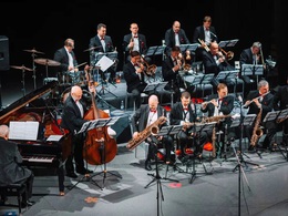 Jingle Bells. ������� ����� �. ����������