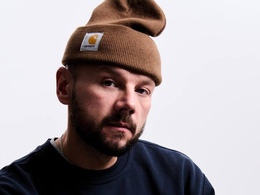 ����-�-����