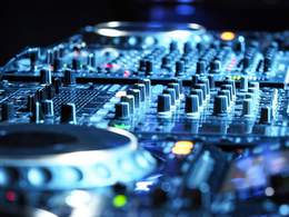 ��-����: Warehouse + Rndm