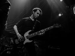 ������ ��