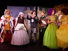 �������