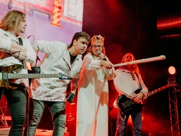 ������ ����: ����� �����������. 30 ��� �������