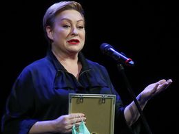 �������