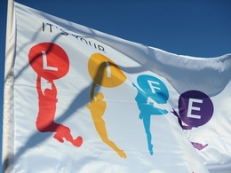 ���-�����