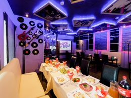 ���-�-����