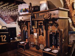 Dodici Wine &�Kitchen