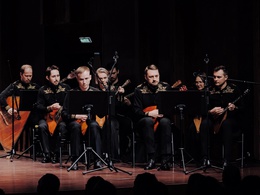 ����� ���