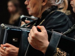 ����������