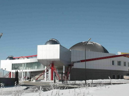 ����������