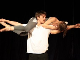 ����������