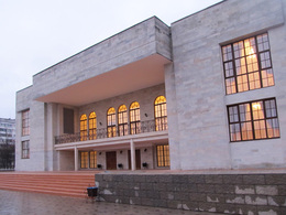 �� �. ������