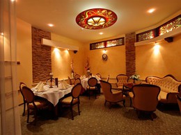 �������