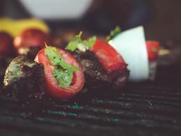 ���� (Chela)