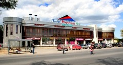 �������-������