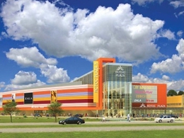 ����� Plaza