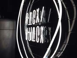 ����-�����