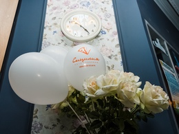 �������