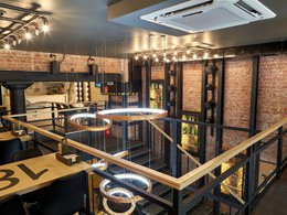 ������� House