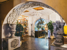 �������