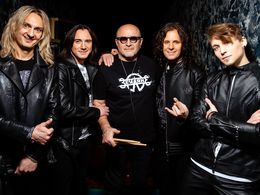 �������