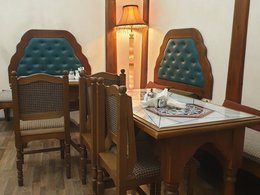 �������