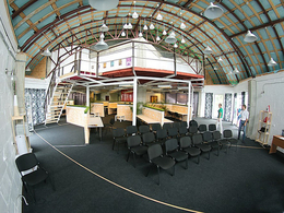 ��������