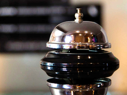 ������-�������