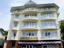 ����� ����