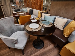 ������-������