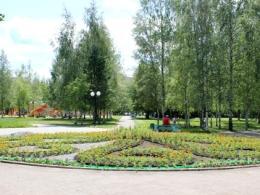 ����� ����