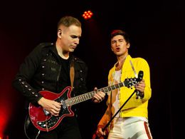 Queen. ��������� �������� � ������������� �������������� ��������